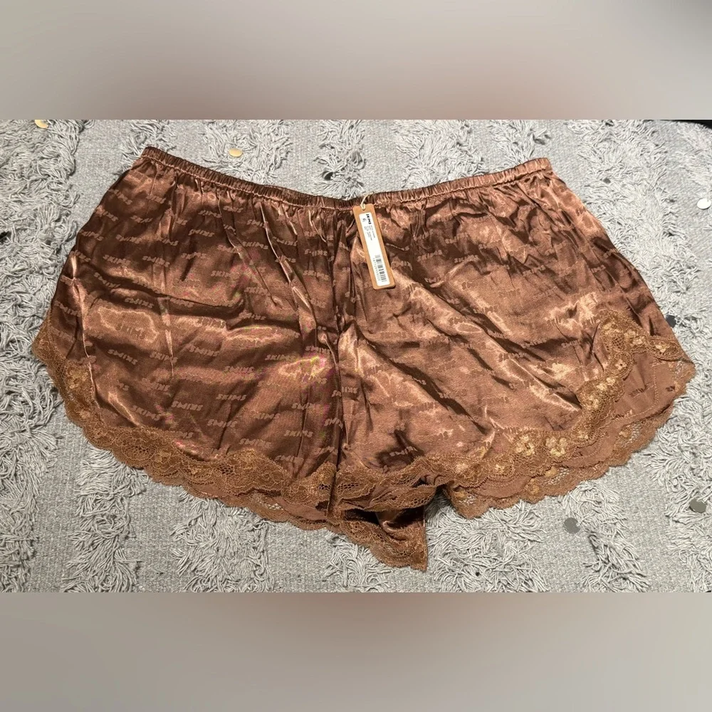 SKIMS Jacquard Lace Short in Jasper NWT - Picture 5 of 6